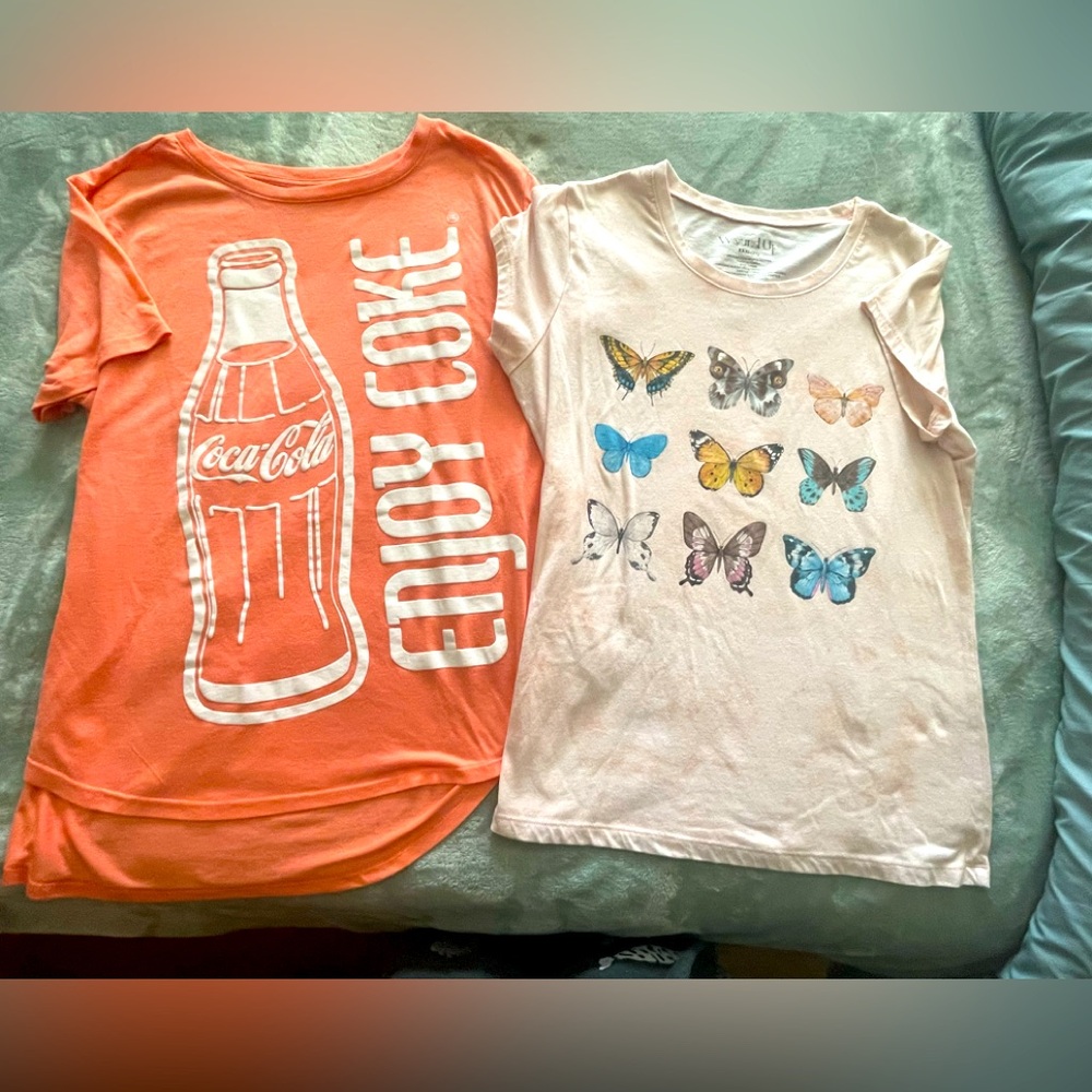2 Women’s Graphic Tees 3XL  Pale Orange - Enjoy Coke, Pale Pink - Butterflies